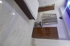 Rashik Niwash, Vrindavan