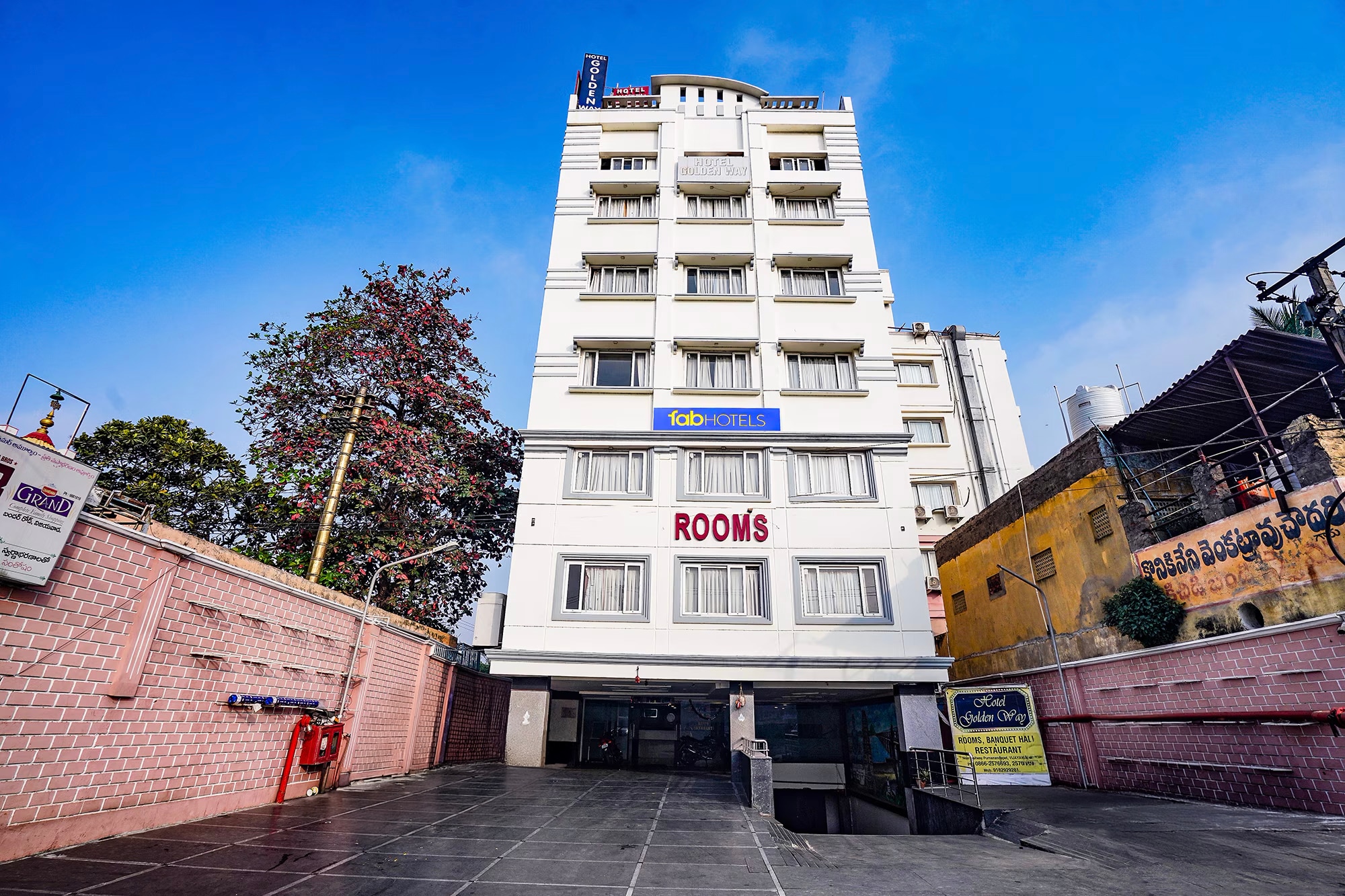 FabHotel Golden Way - Nr. Gandhi Nagar - Tap to explore photos