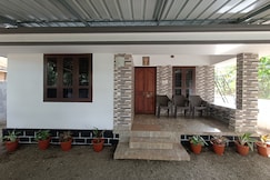 Poonkavanam Gust House, Guruvayur