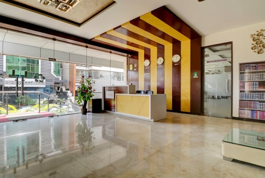 Treebo Orchid, 2.5 Kms To Mahatma Gandhi Park