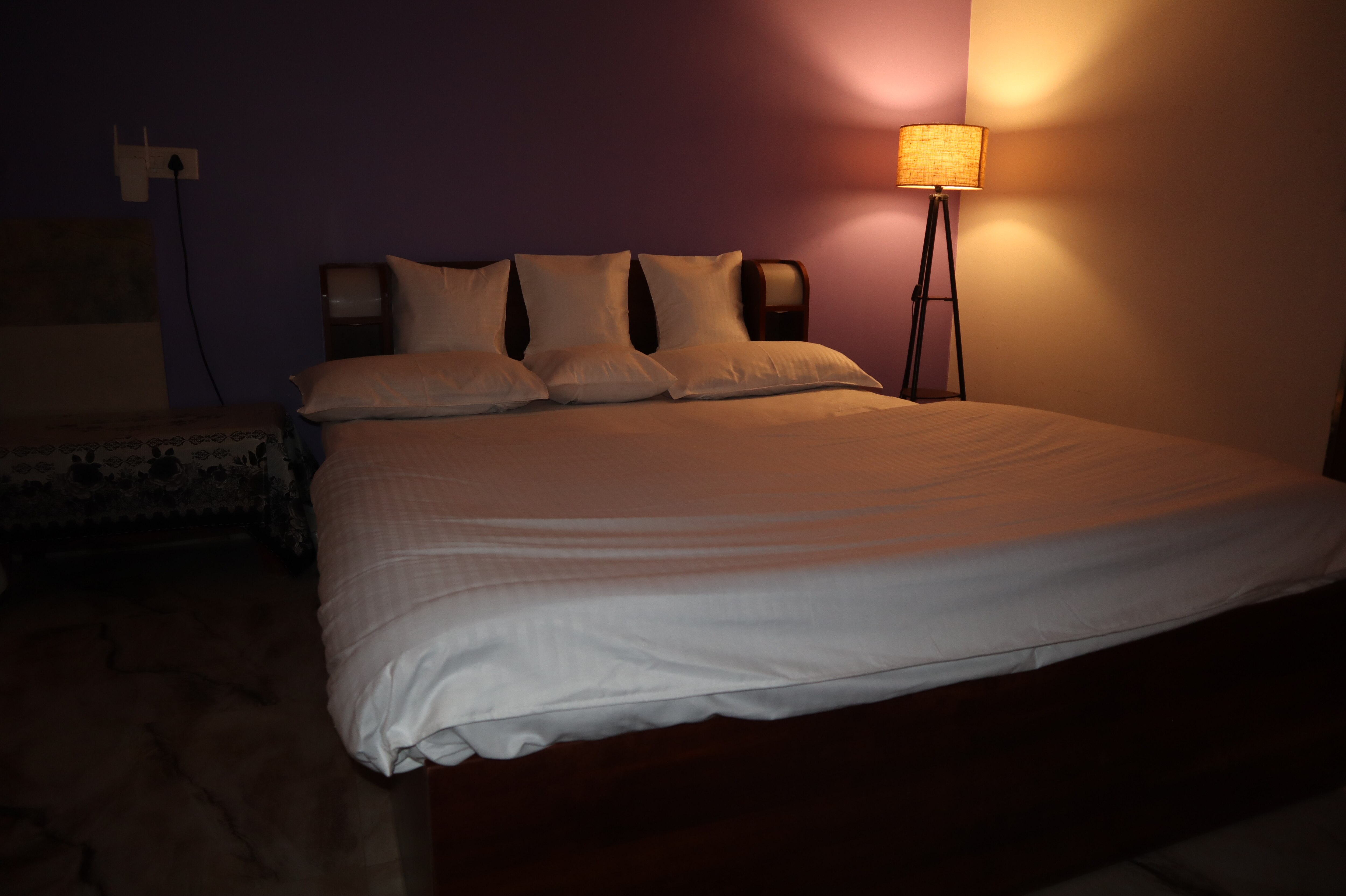 The Kumbh Comfort Homestay - Tap to explore photos