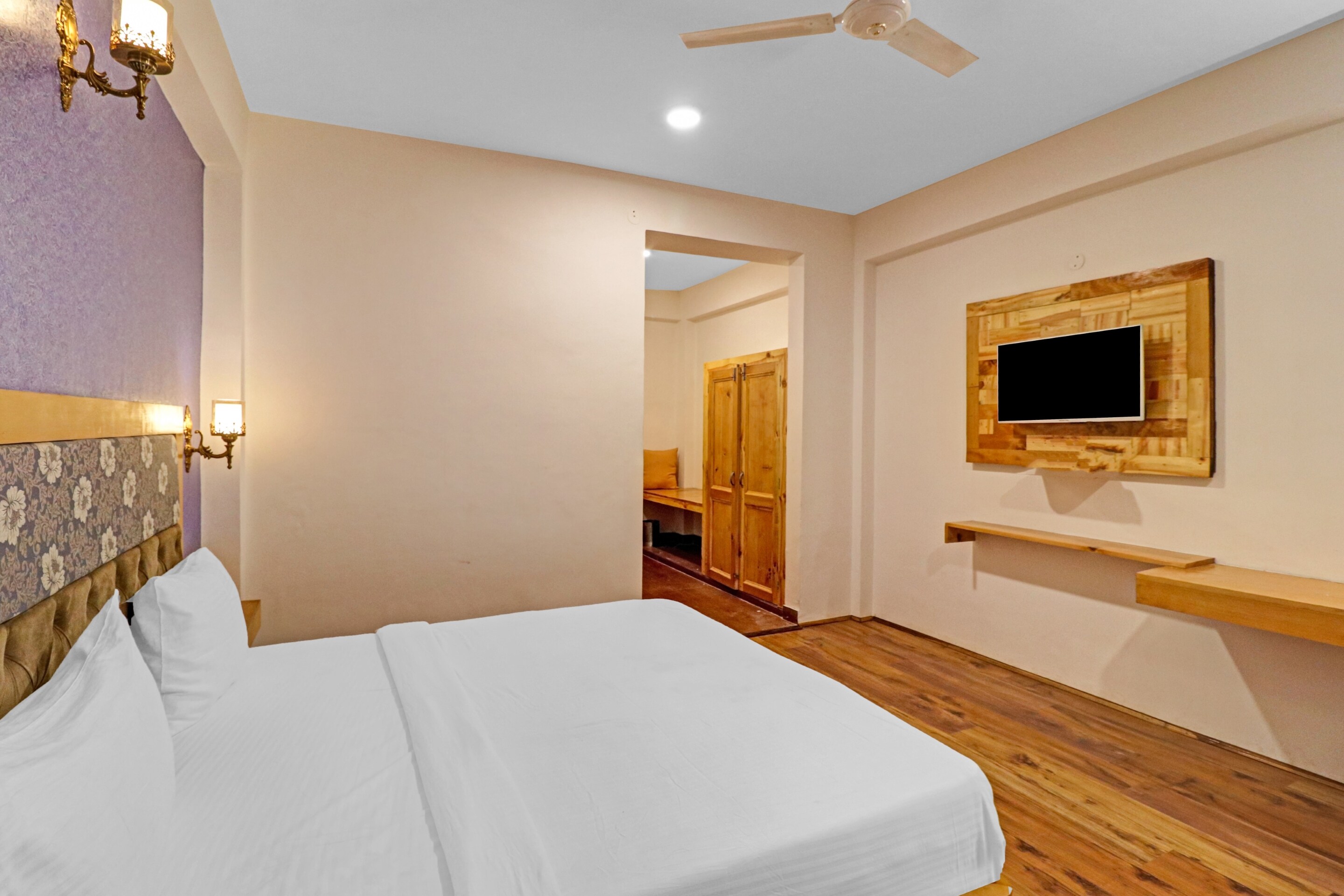 Hotel O Sasvat Cottages - Tap to explore photos