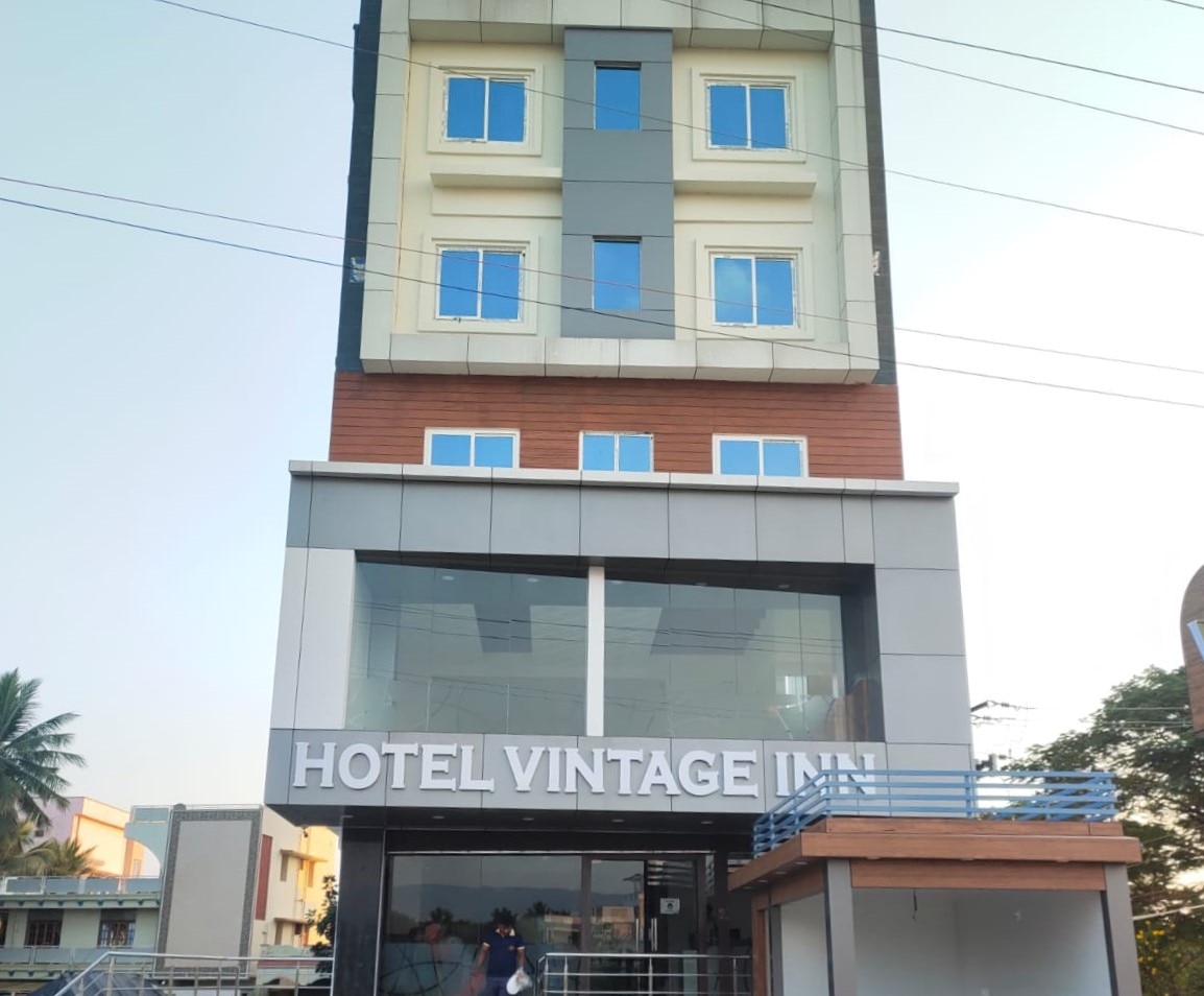 Hotel Vintage Inn - Tap to explore photos