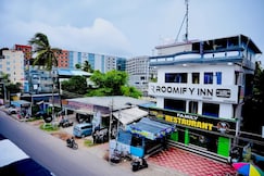 Roomify Inn | Near Trivandrum International Airport, Thiruvananthapuram