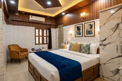 New Suvam Lodge and Hotel, Mayapur