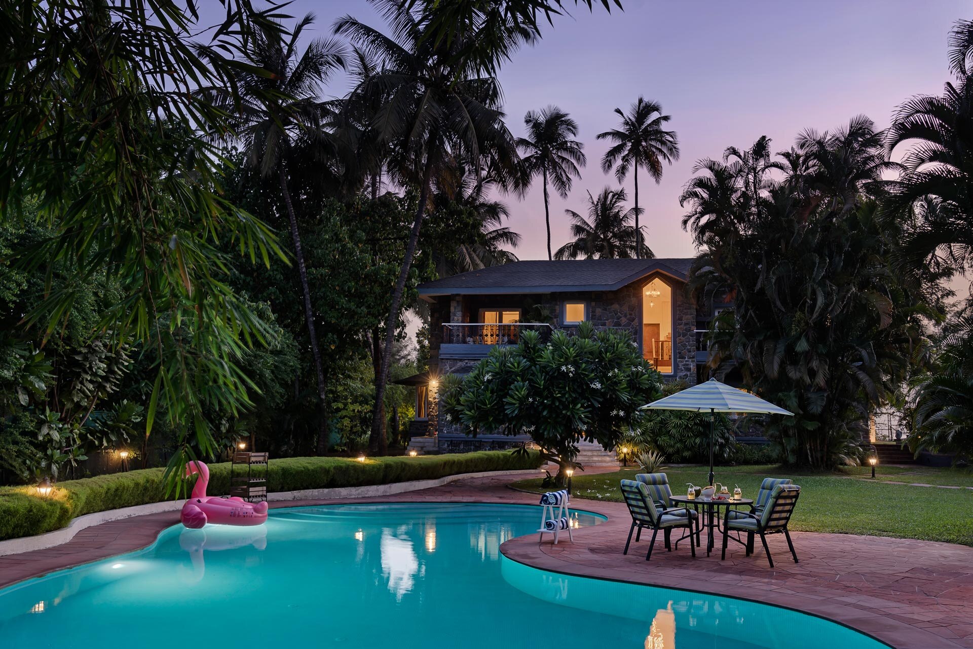 LohonoStays Villa Waves - Tap to explore photos
