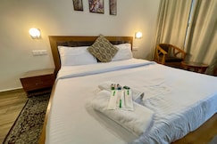 Shanti Kunjj : Lake View Cottage, Bhimtal