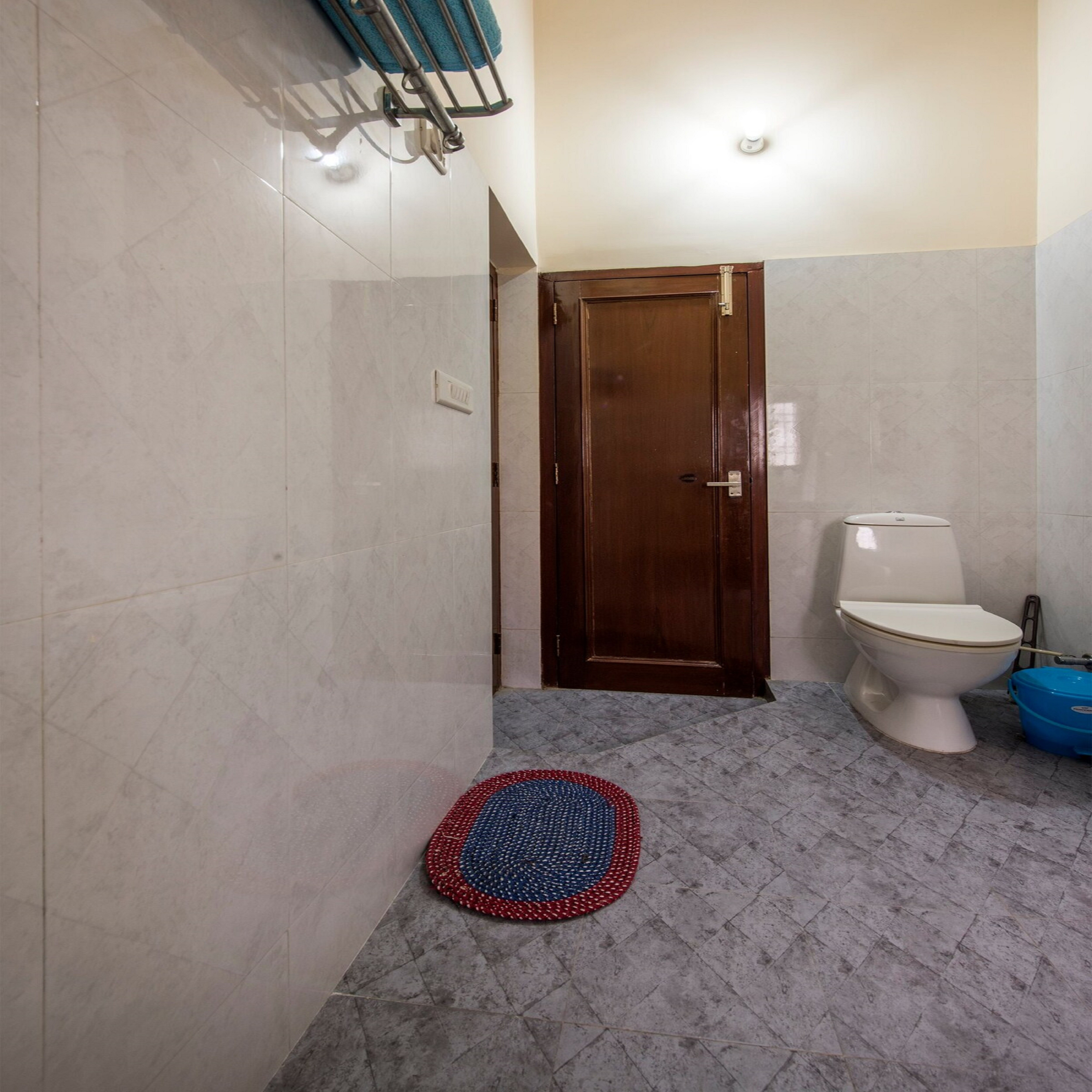 Annapurna Luxurious Bungalow close to Metro Sttn - Tap to explore photos