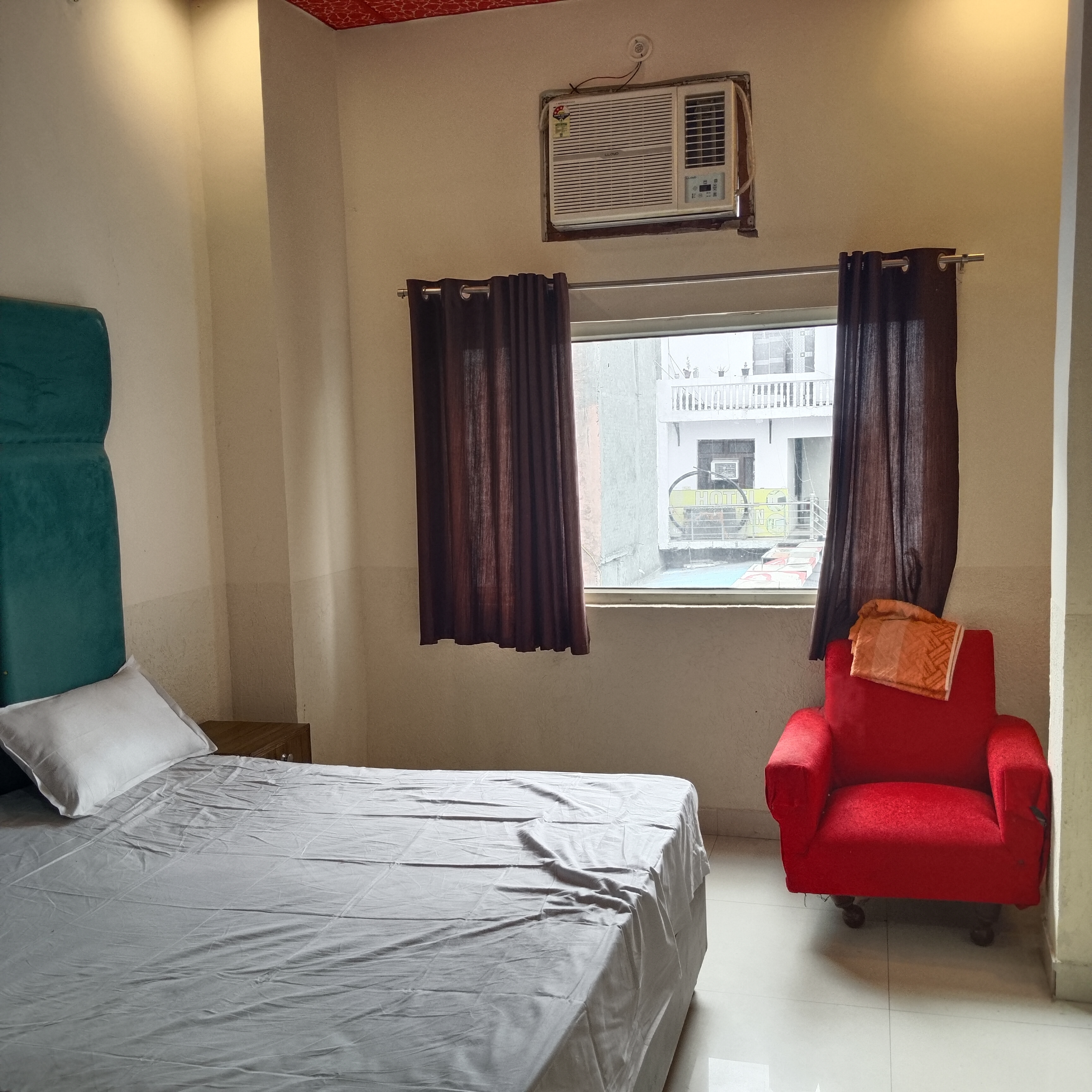 Hotel haveli Inn - Tap to explore photos
