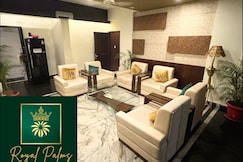 Royal Palms Rental Apartments | Rooms & Caretaker, Kamthi