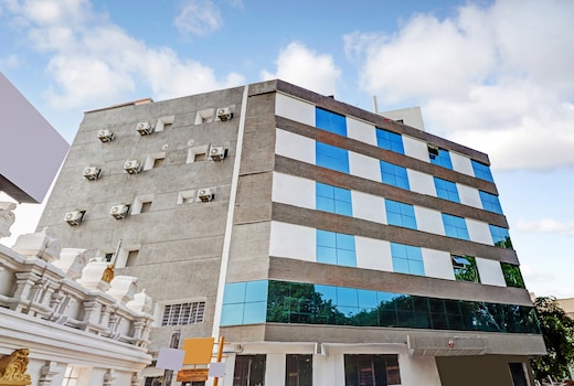 Capital O Elite Stay Jp Nagar Near SRI SATHYA GANAPATHI SHIRDI SAIBABA Temple
