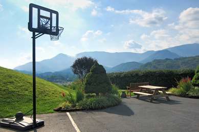 BEST WESTERN SMOKY MOUNTAIN - Tap to explore photos