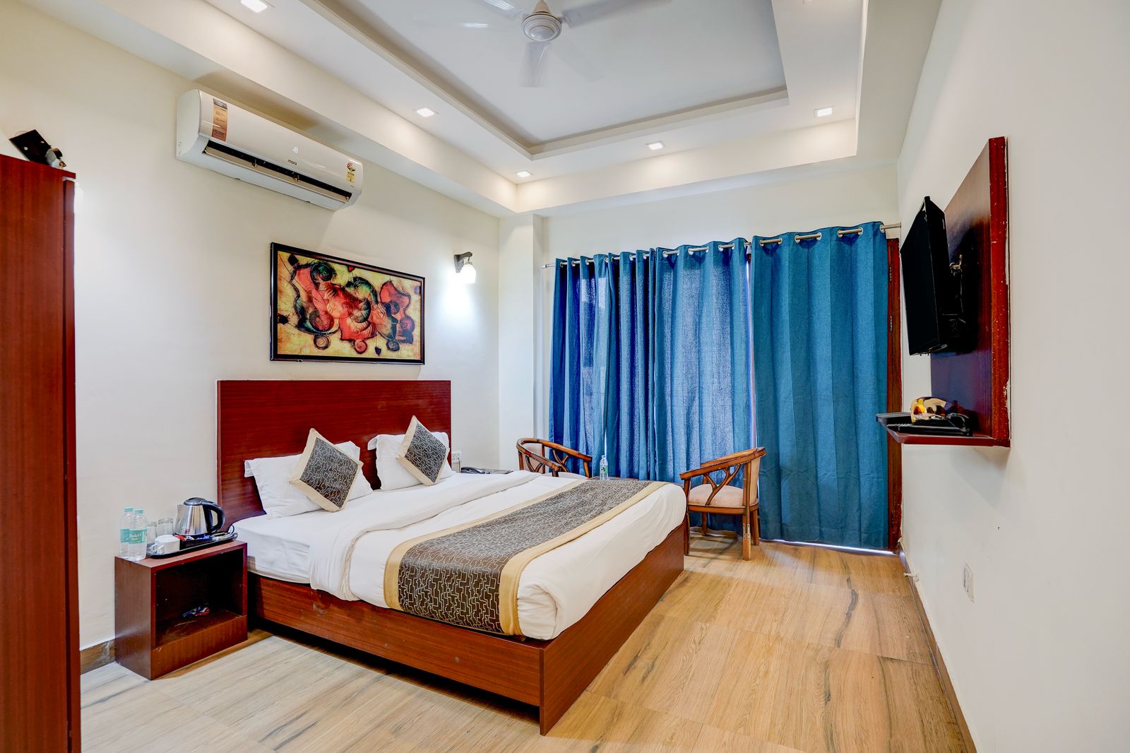 The Noida Grand Suites, Near Sector 52 Metro Station - Tap to explore photos