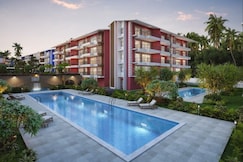 01- 2Bedroom Pool view, Gym, Sauna, Jacuzzi near Beach North Goa, Goa