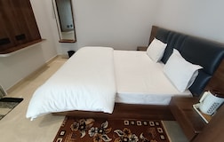 Deluxe AC Room