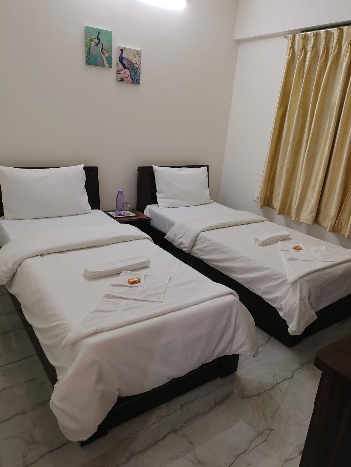 BFL Guest House Pune - Shubh Gateway - Tap to explore photos