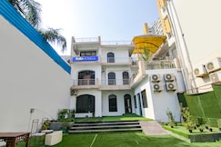 FabHotel Signature Luxe Inn, Faridabad