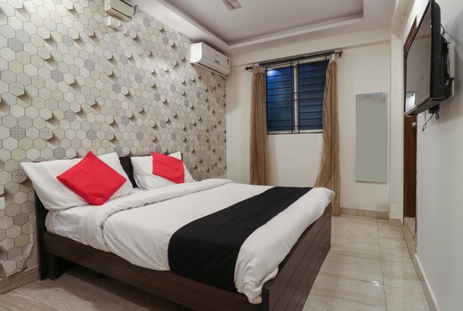 Capital O Hotel 24 Plus