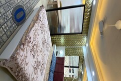 Star lx stay, Lucknow