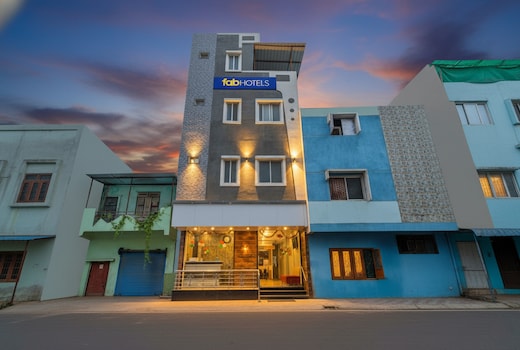 FabHotel Mahak Palace