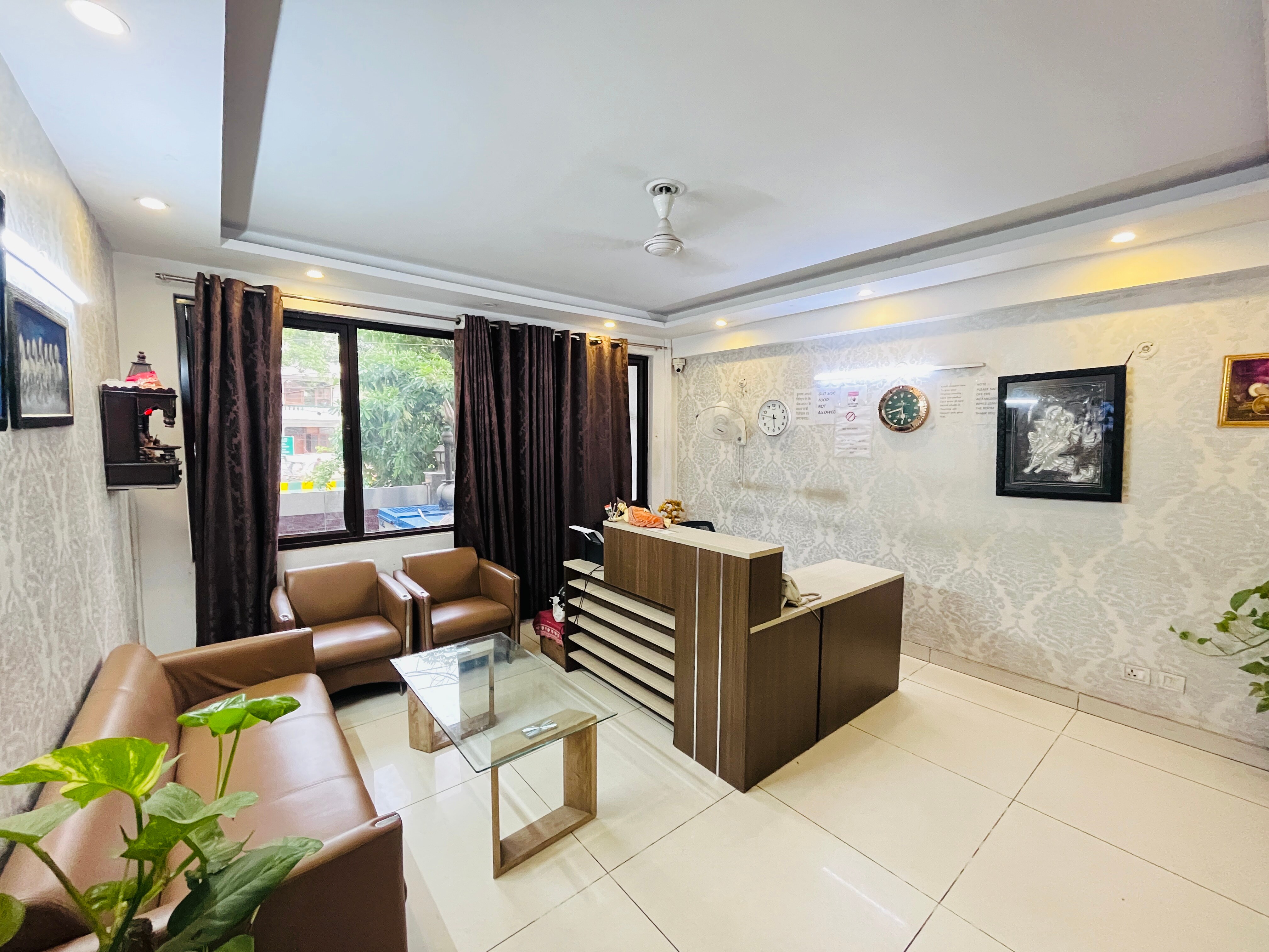 Hotel Comfort Inn Noida near Sector 18 - Tap to explore photos