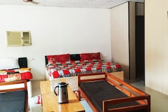 Upasana The Riverside Resort, Sult