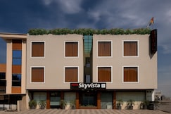 Hotel Skyvista, Indore