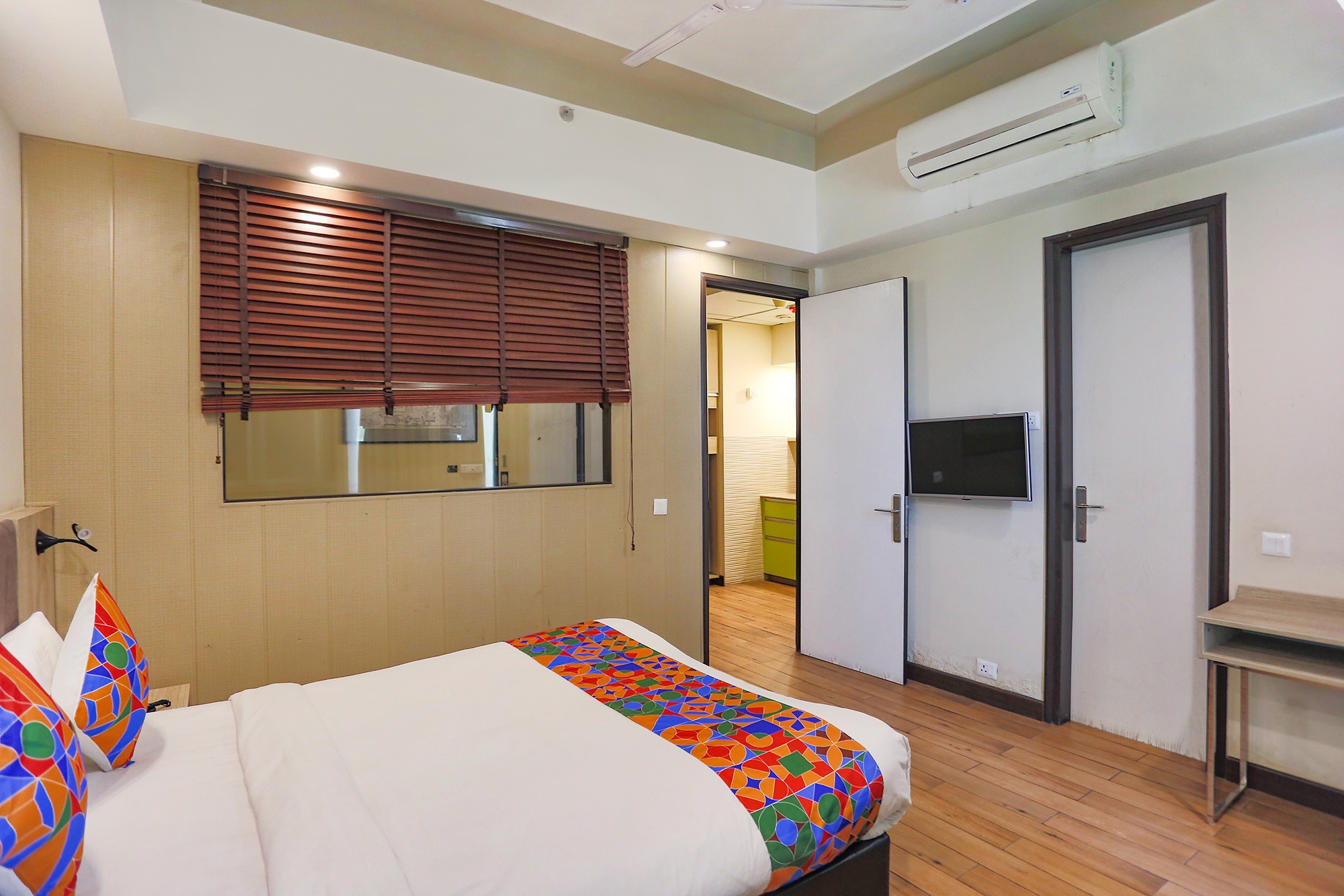 FabHotel Sapphire 83 - Tap to explore photos