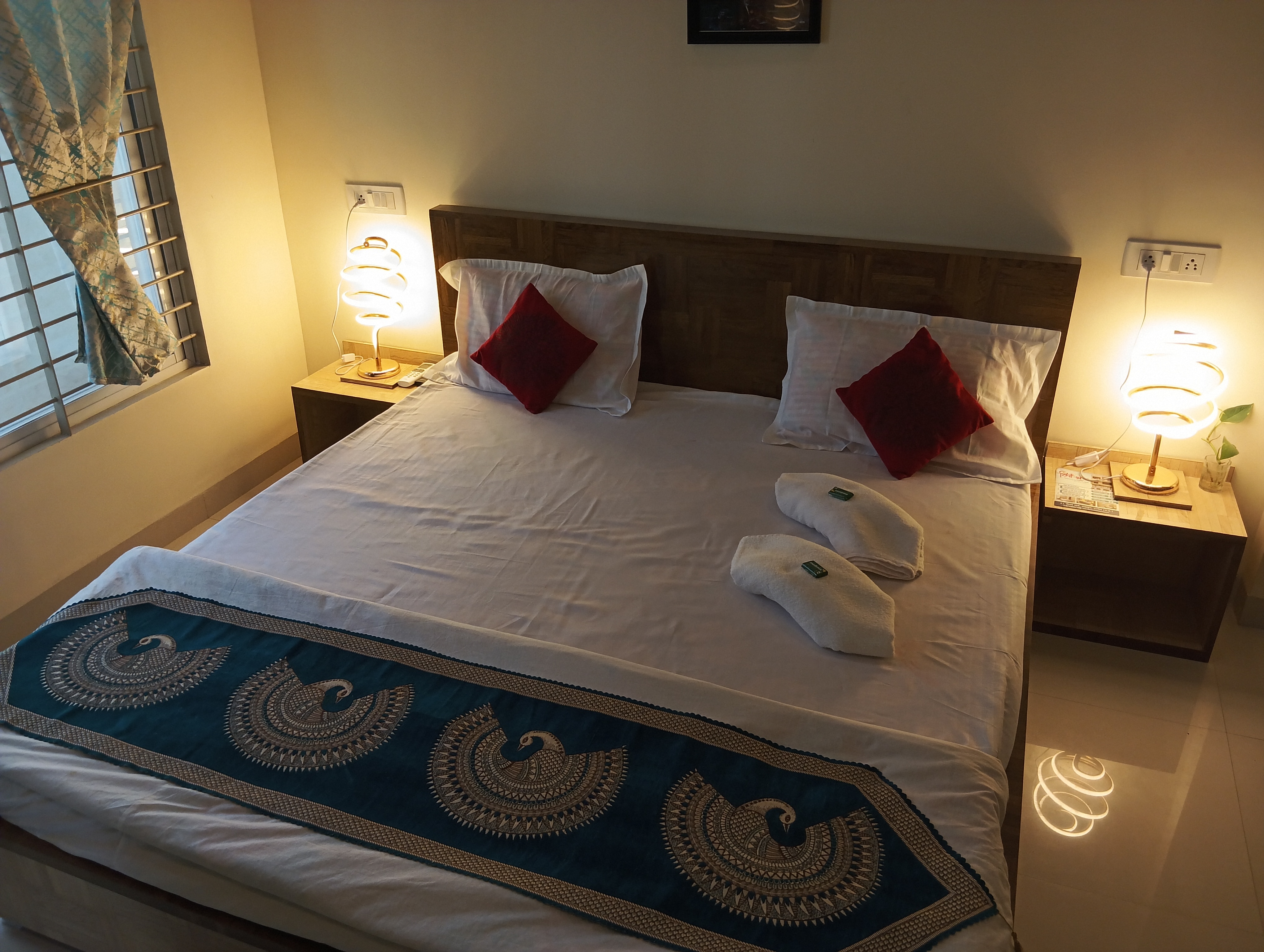 Shivashray Luxury Stays & Inn - Tap to explore photos