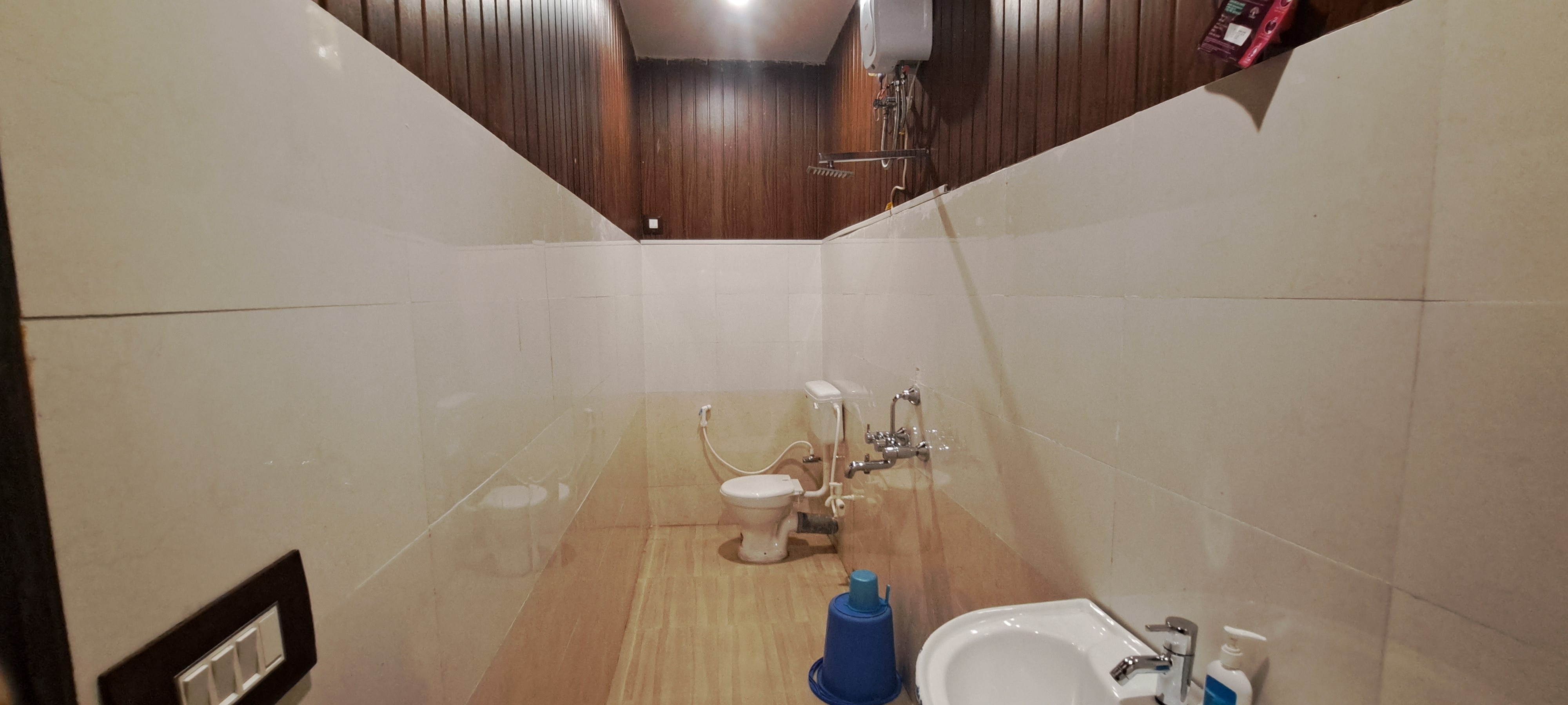 Manava Wellness Retreat - Tap to explore photos