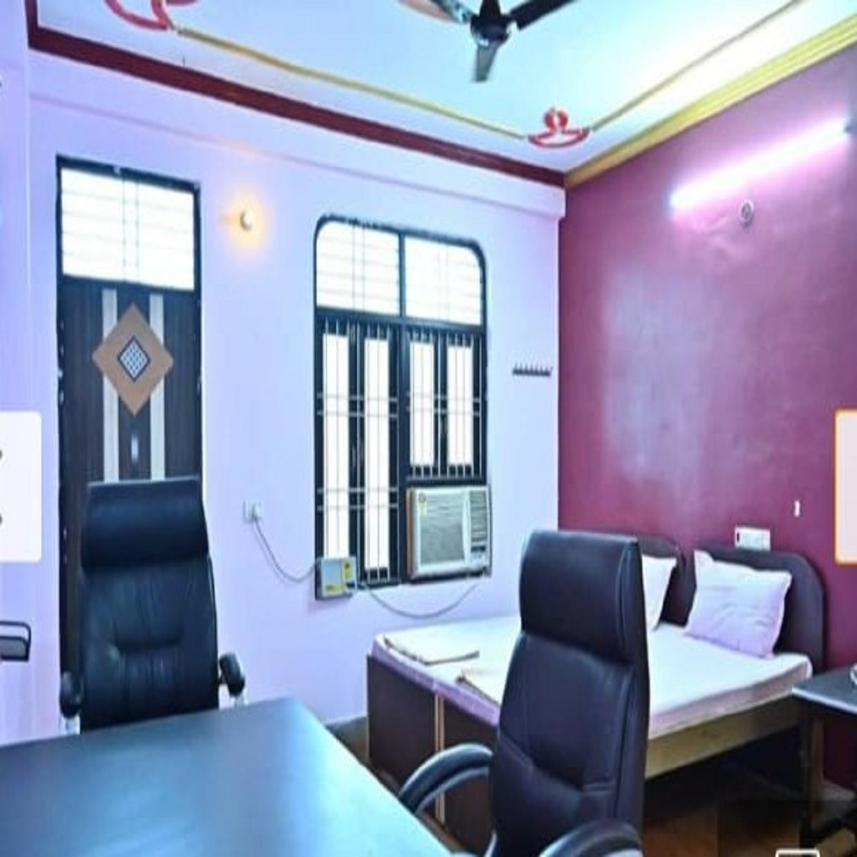 Hotel Shree Kashi Inn, Varanasi - Tap to explore photos