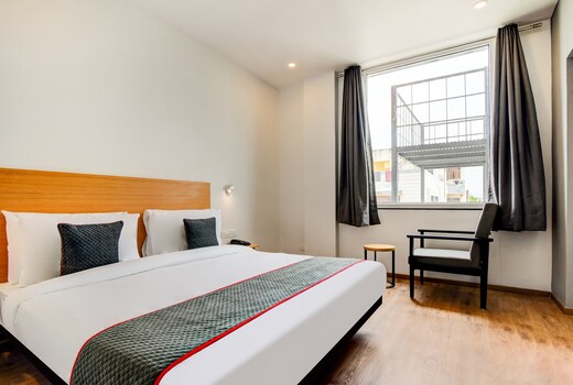 Townhouse 207 Hotel Downtown My Stay