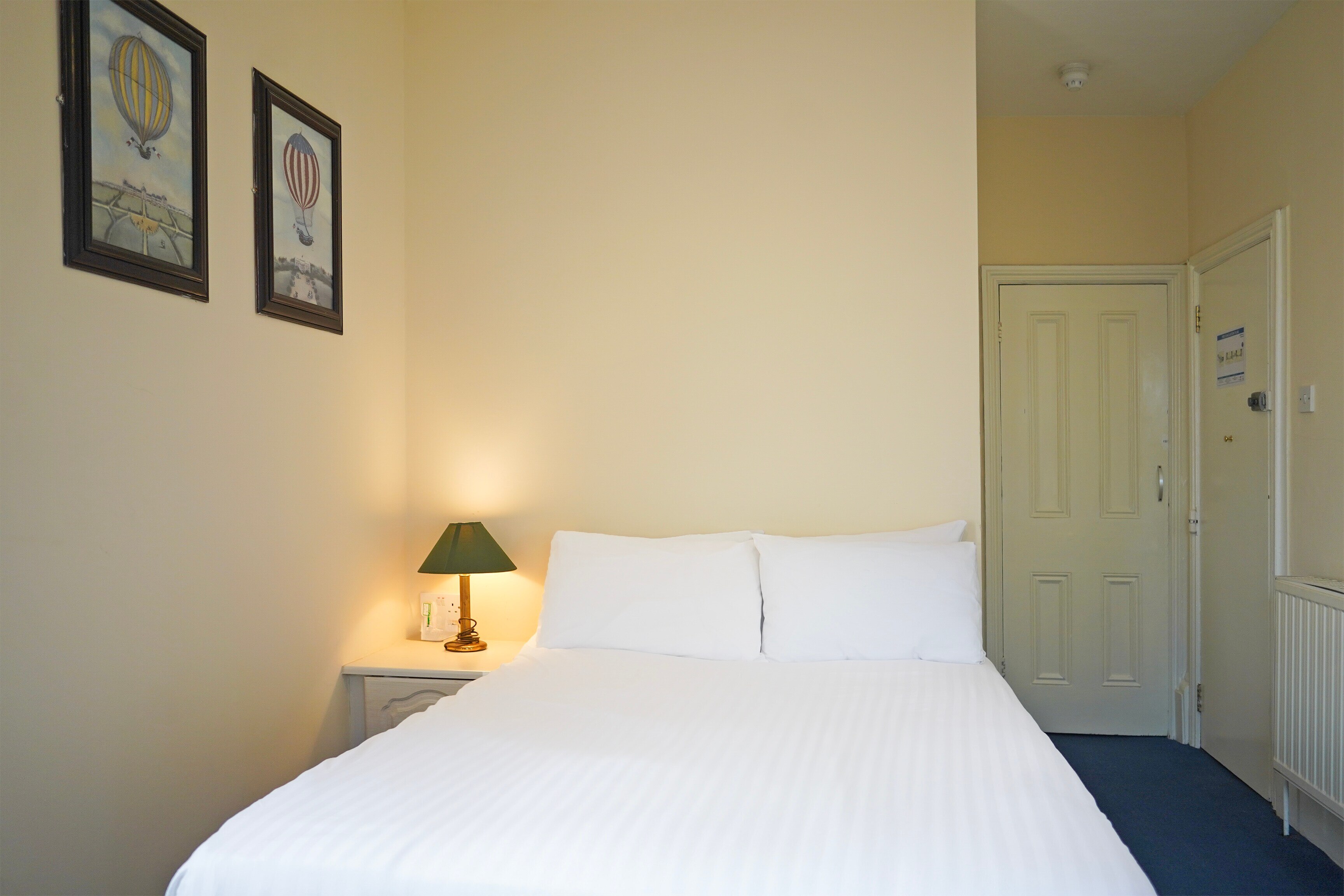 OYO Langford Hotel, Brighton & Hove - Tap to explore photos