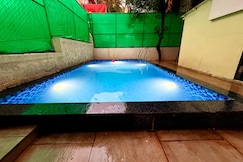 Starlit 4bhk villa with pvt Pool by Regara Stays, Lonavala