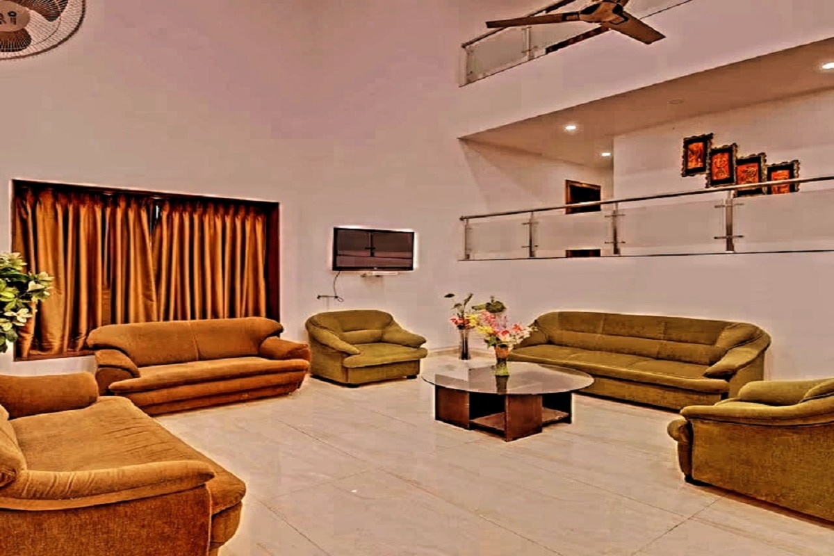 Saiba Residency - Tap to explore photos