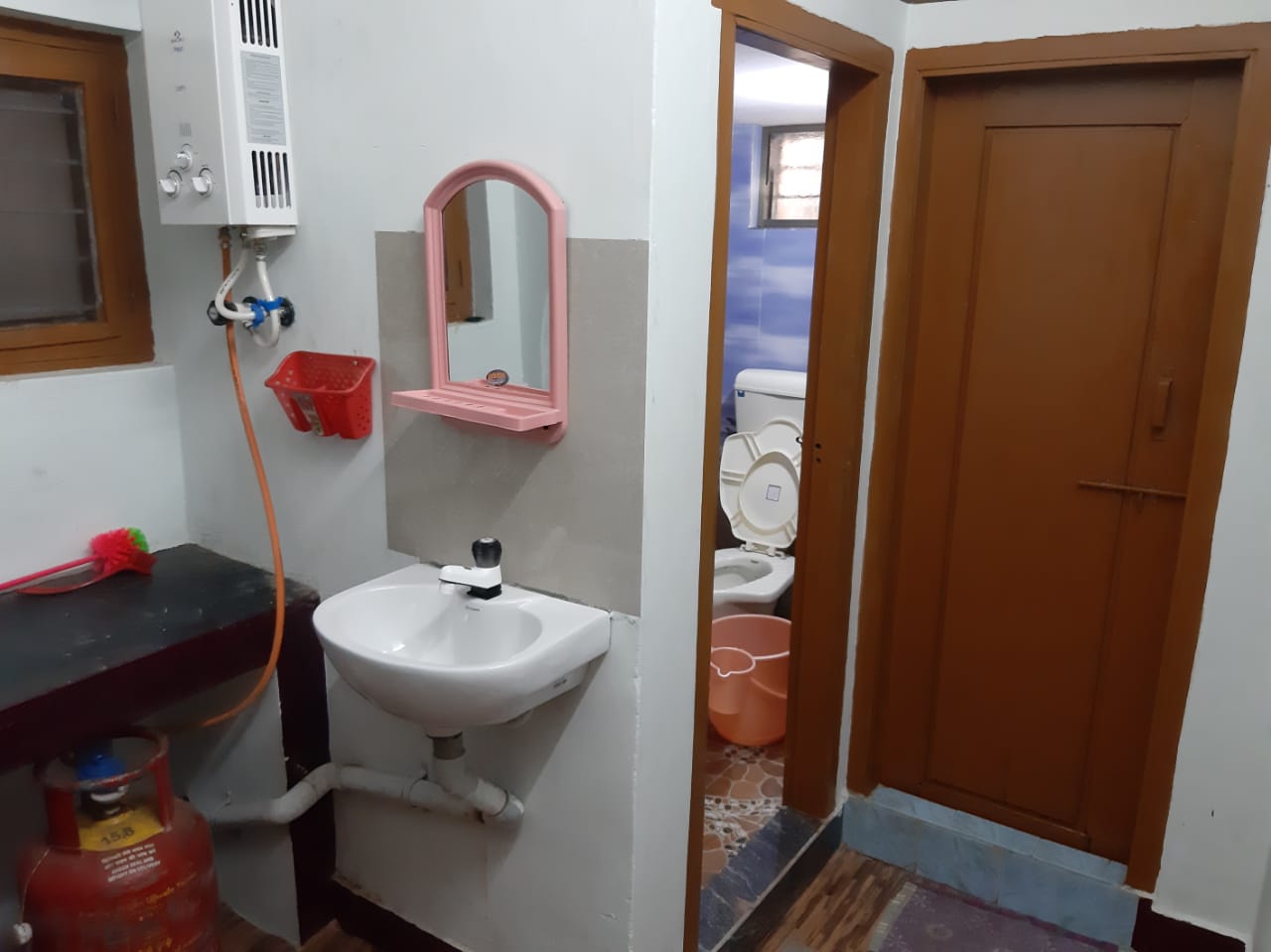 Vinayak Home Stay  - Tap to explore photos