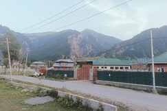 Riverwood log hut, Bandipore