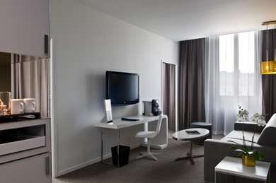 Radisson Blu Hotel Nantes - Tap to explore photos