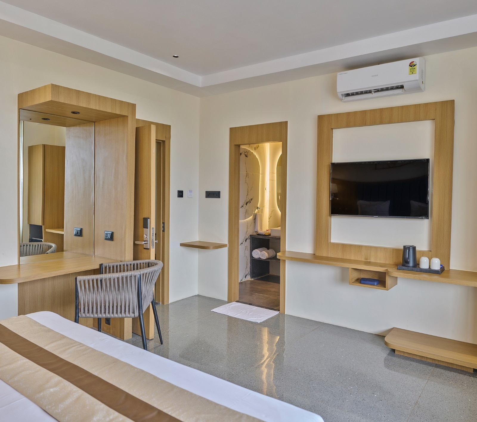 Breeze By Patron Hotels