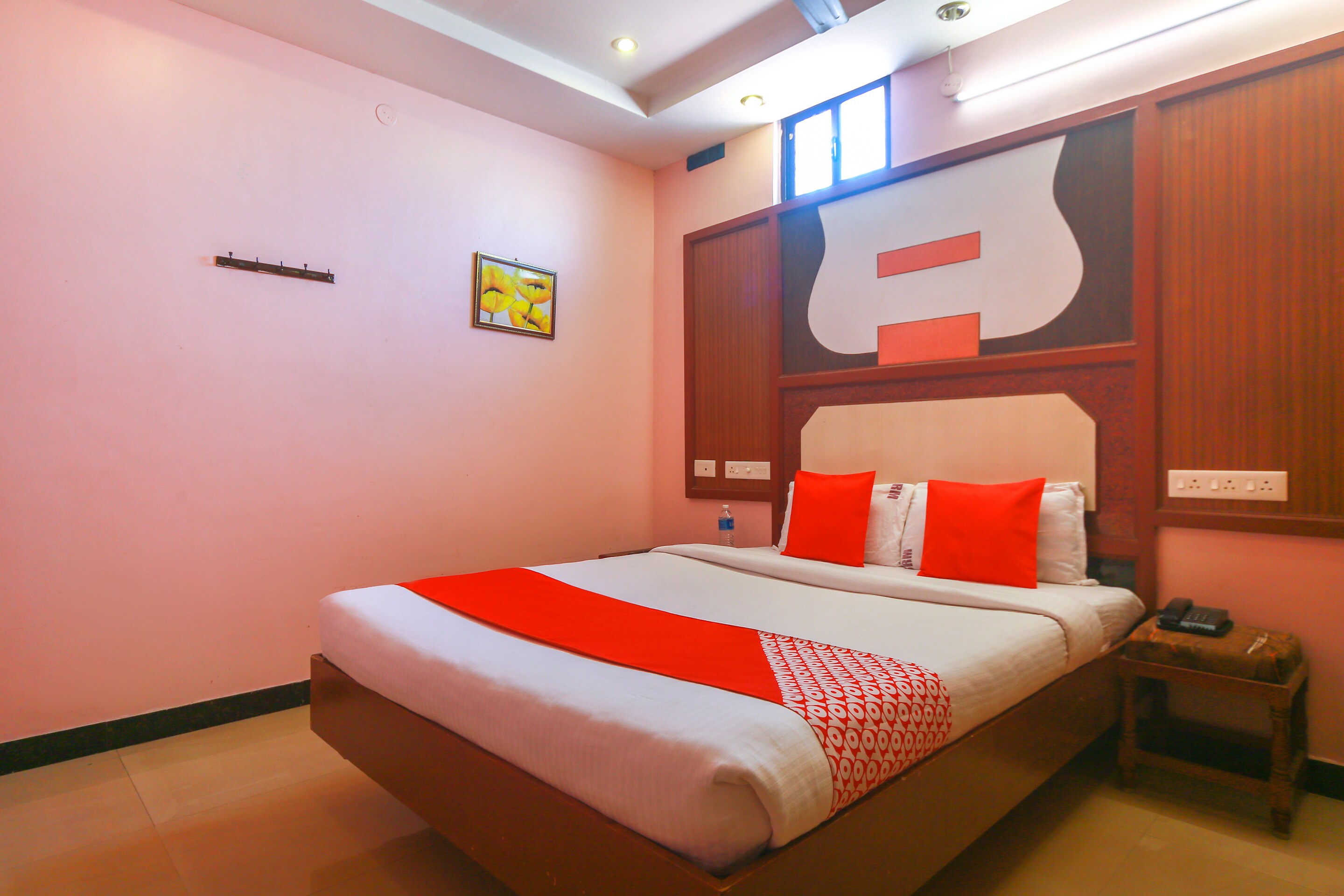 Hotel O Gnana S.R.M Residency - Tap to explore photos