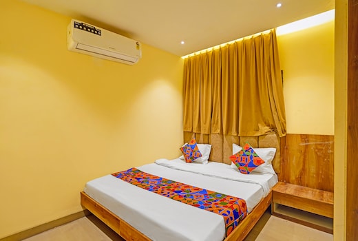 FabHotel Shri Shubh Palace