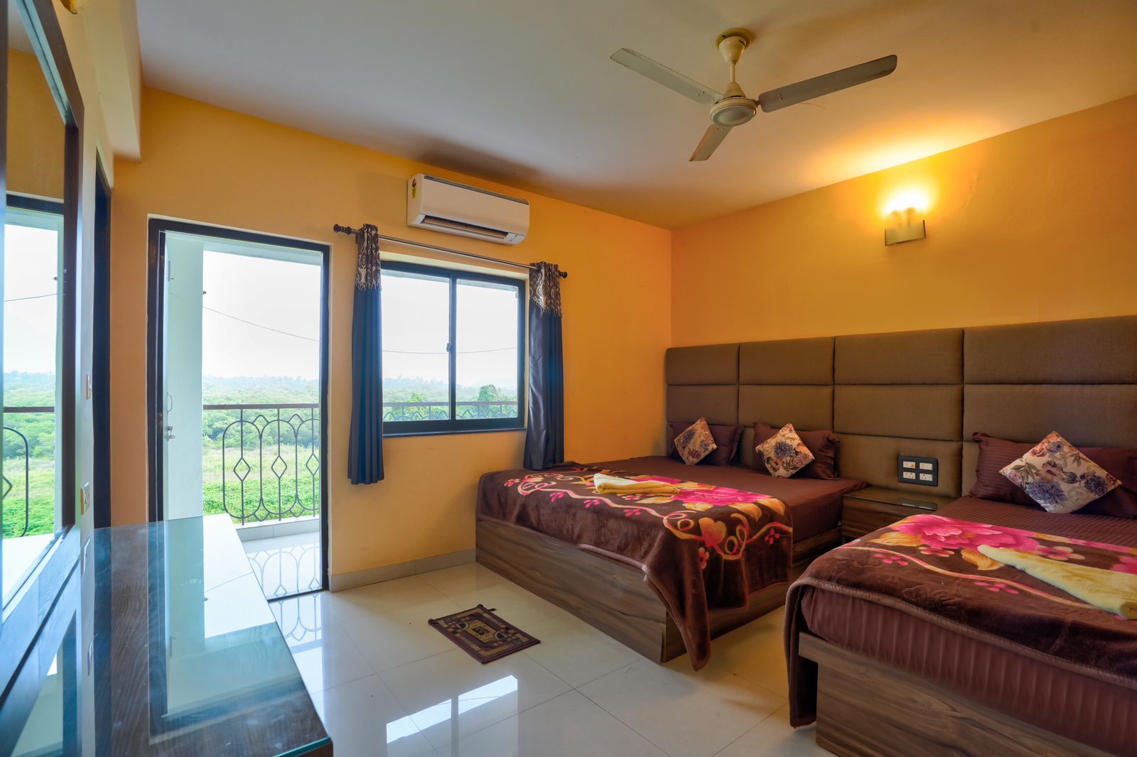 Luxury Pet Friendly 3 BHK in Monarch Palms - Tap to explore photos