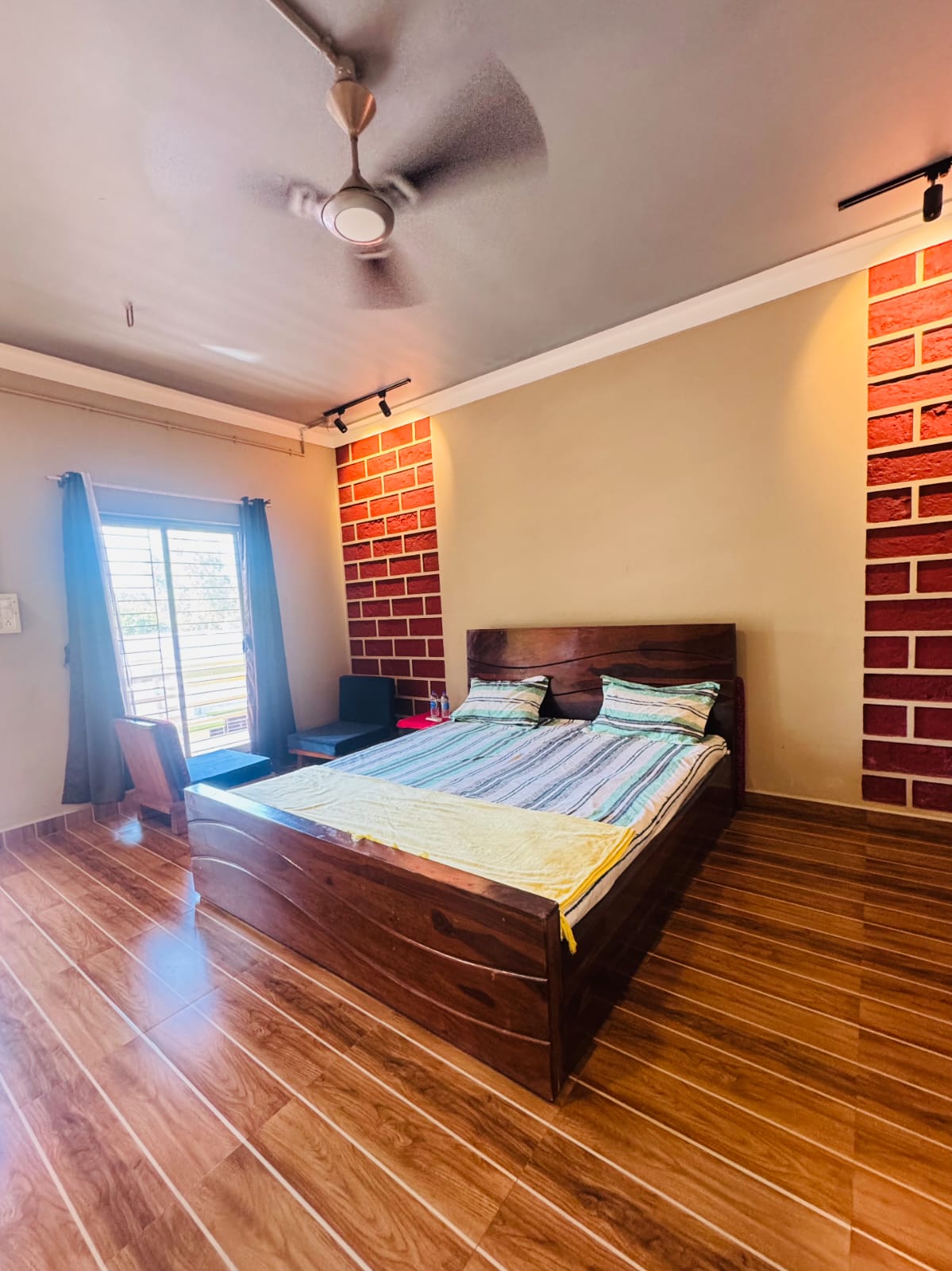 Upper Deluxe AC Room 1