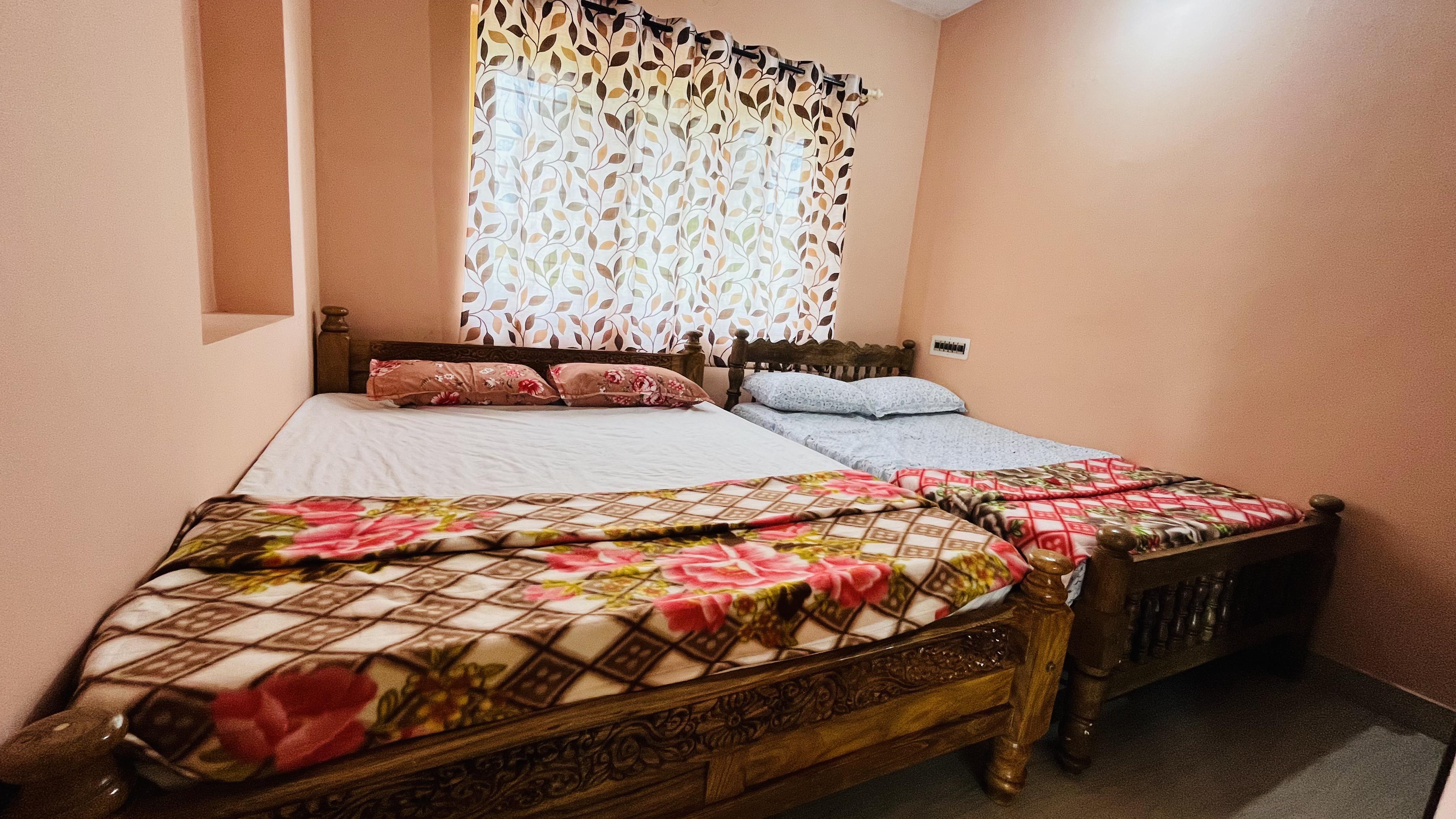 S.H HOMESTAY - Tap to explore photos