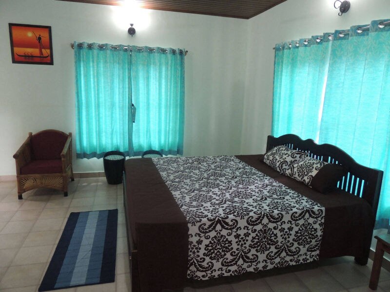 Adonia Meadows Estate Stay - Tap to explore photos