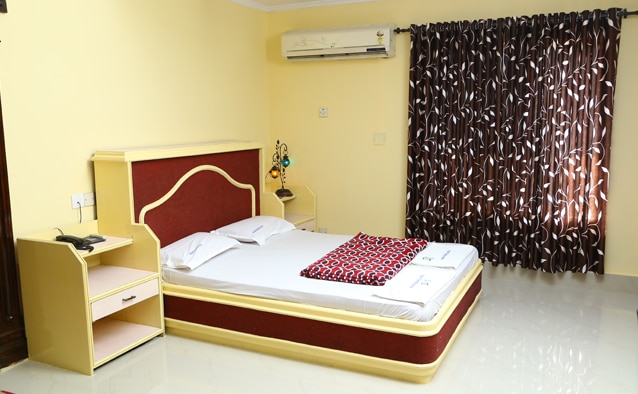 Pathans Residential Hotel - Tap to explore photos
