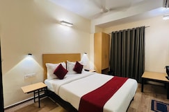 Hotel Dlive Indore, Indore
