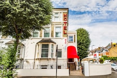 OYO London Guest House,  London