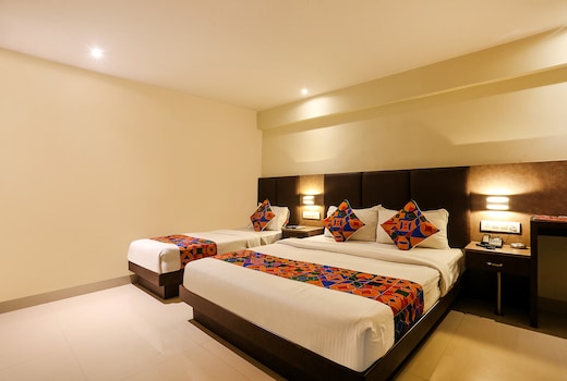 FabHotel West inn - Nr. Mumbai International Airport