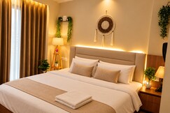 Liva Stay Premium Stay Pari Chowk Expo Mart, Greater Noida